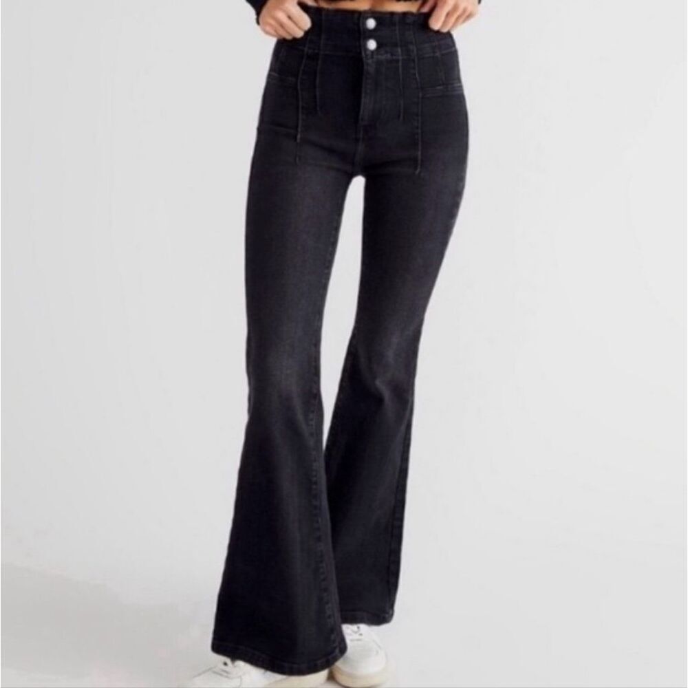 NWOT Free People We The Free Jayde Flare Bell Bottom Denim Jeans Women's 28US